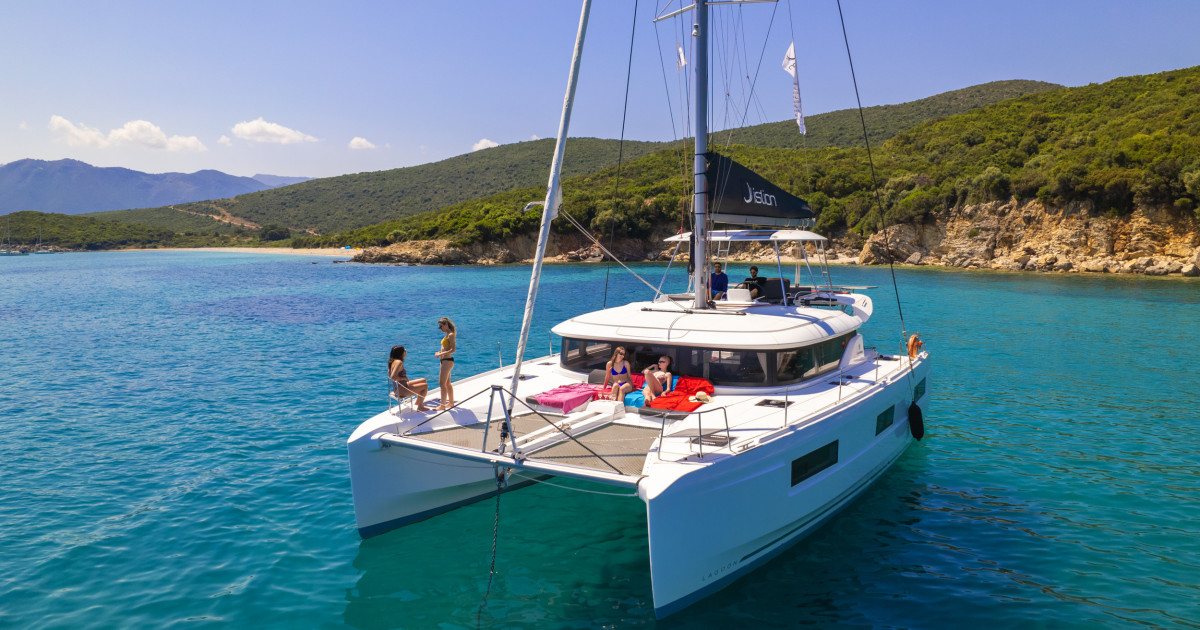 istion yachting lefkas