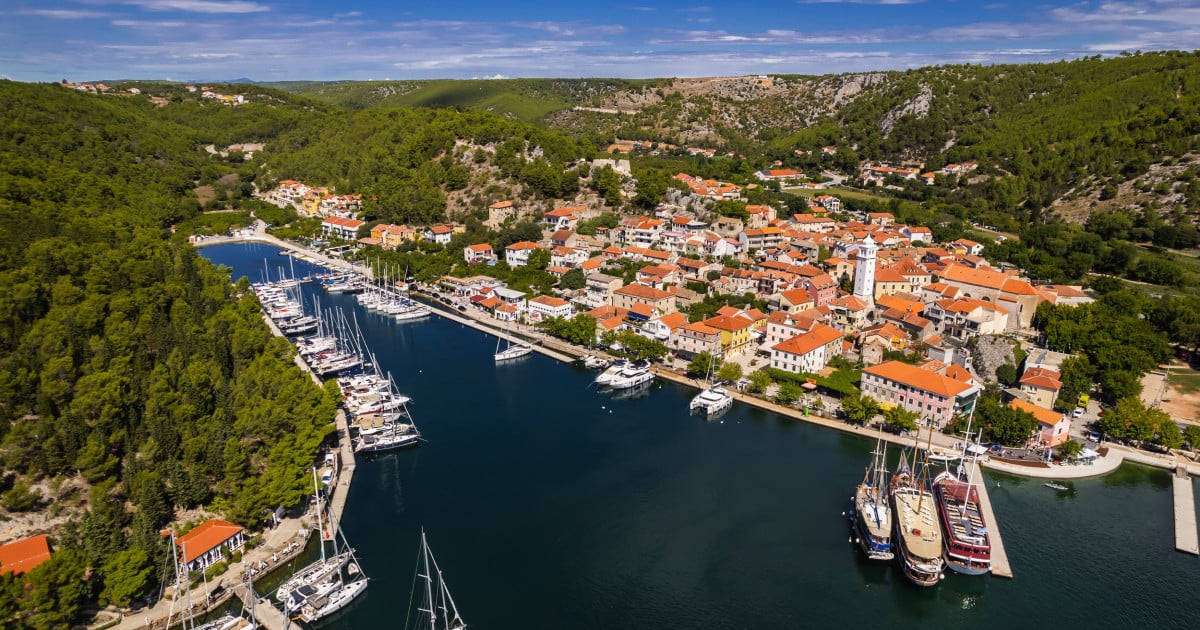 istion yachting croatia